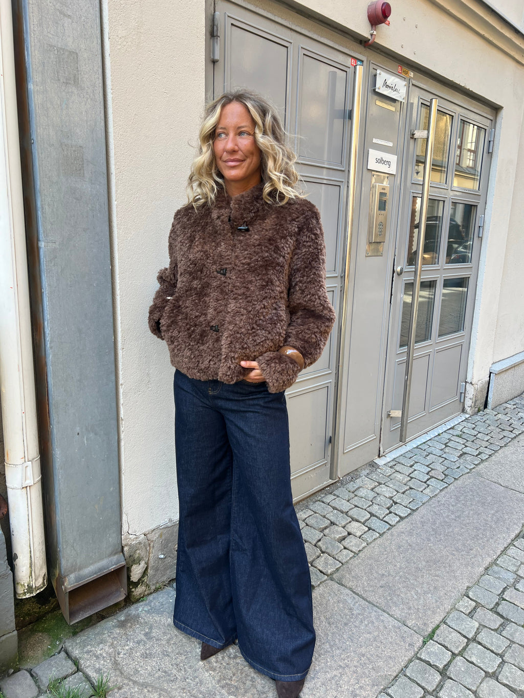 Nala kurze Felljacke braun