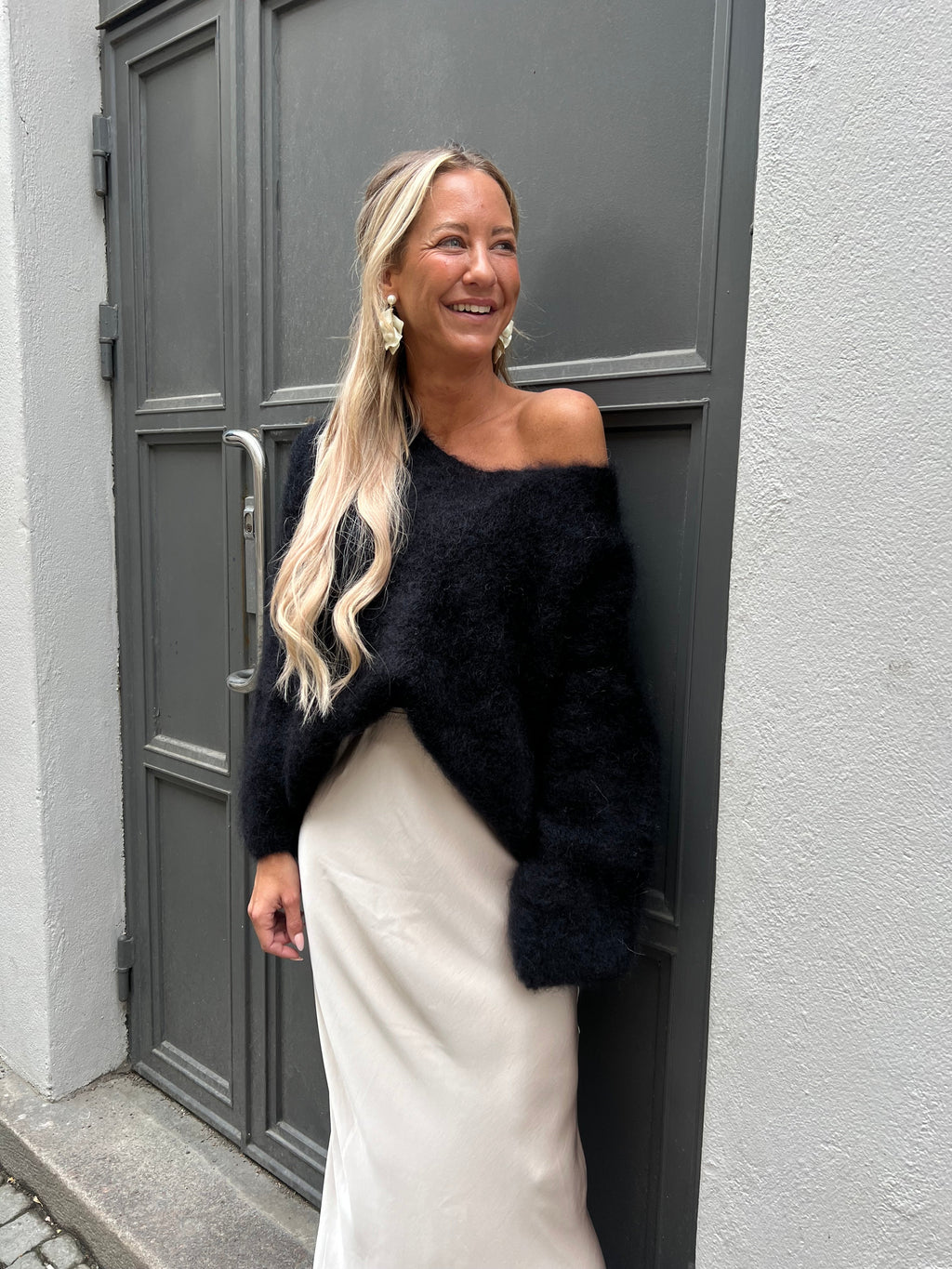 Roro Mohair Schwarz V-Ring