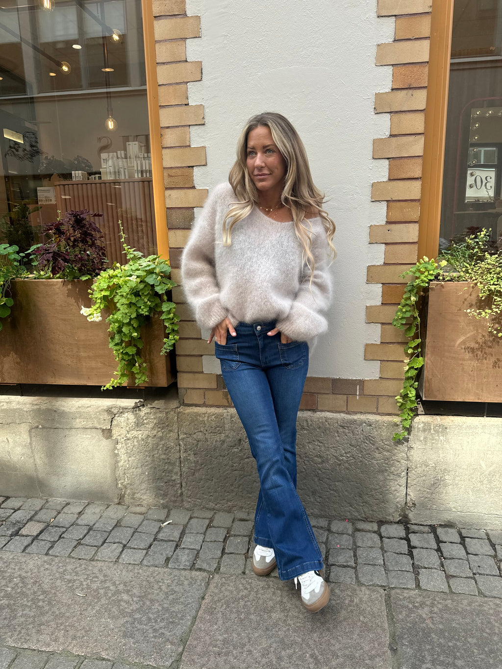 Roro Mohair Beige V-Ring