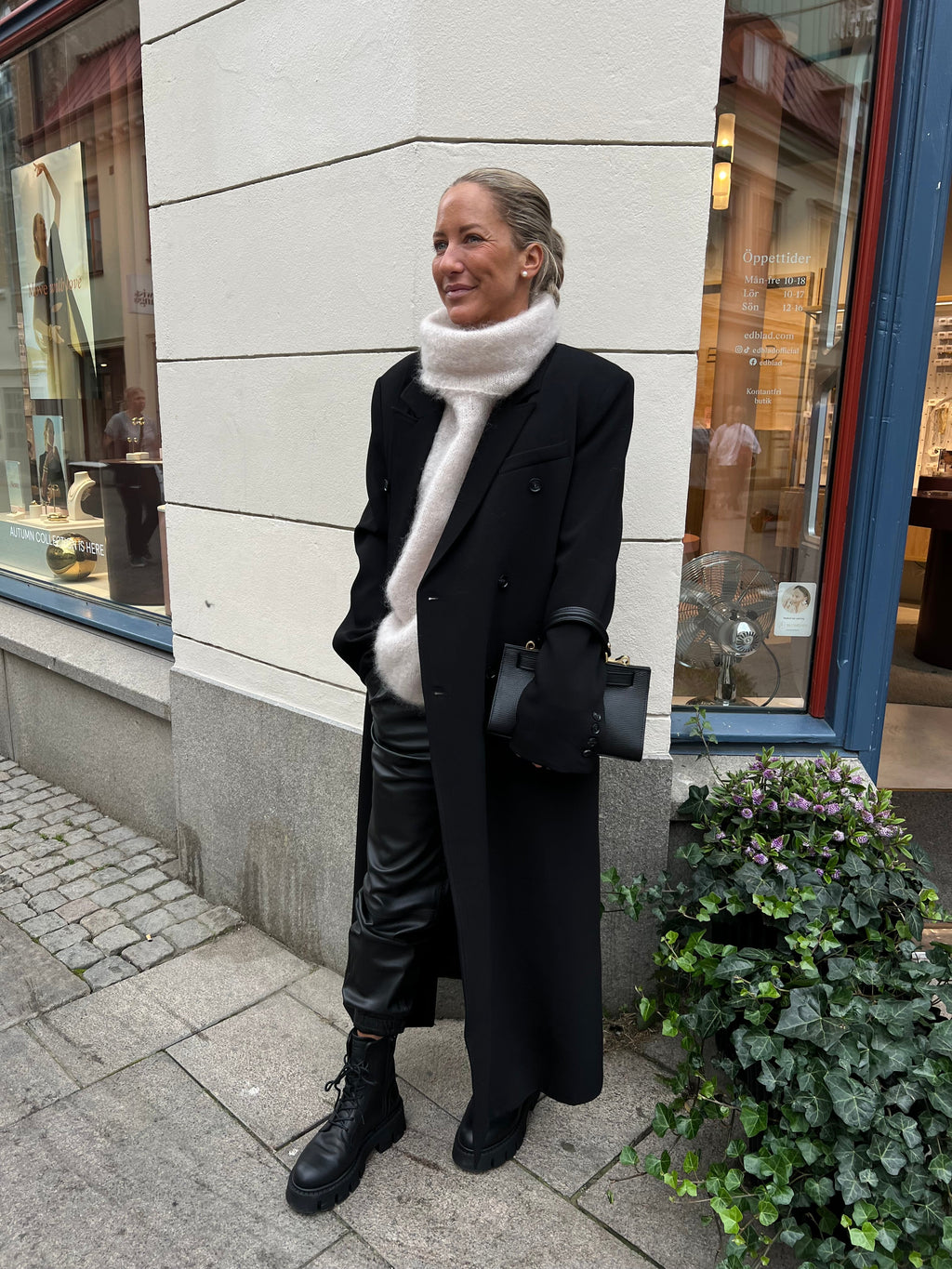 C Langer Mantel Schwarz