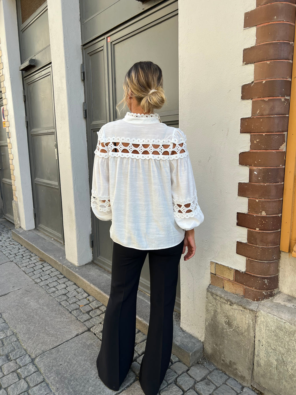 Johanna Spitzenbluse weiß & schwarz