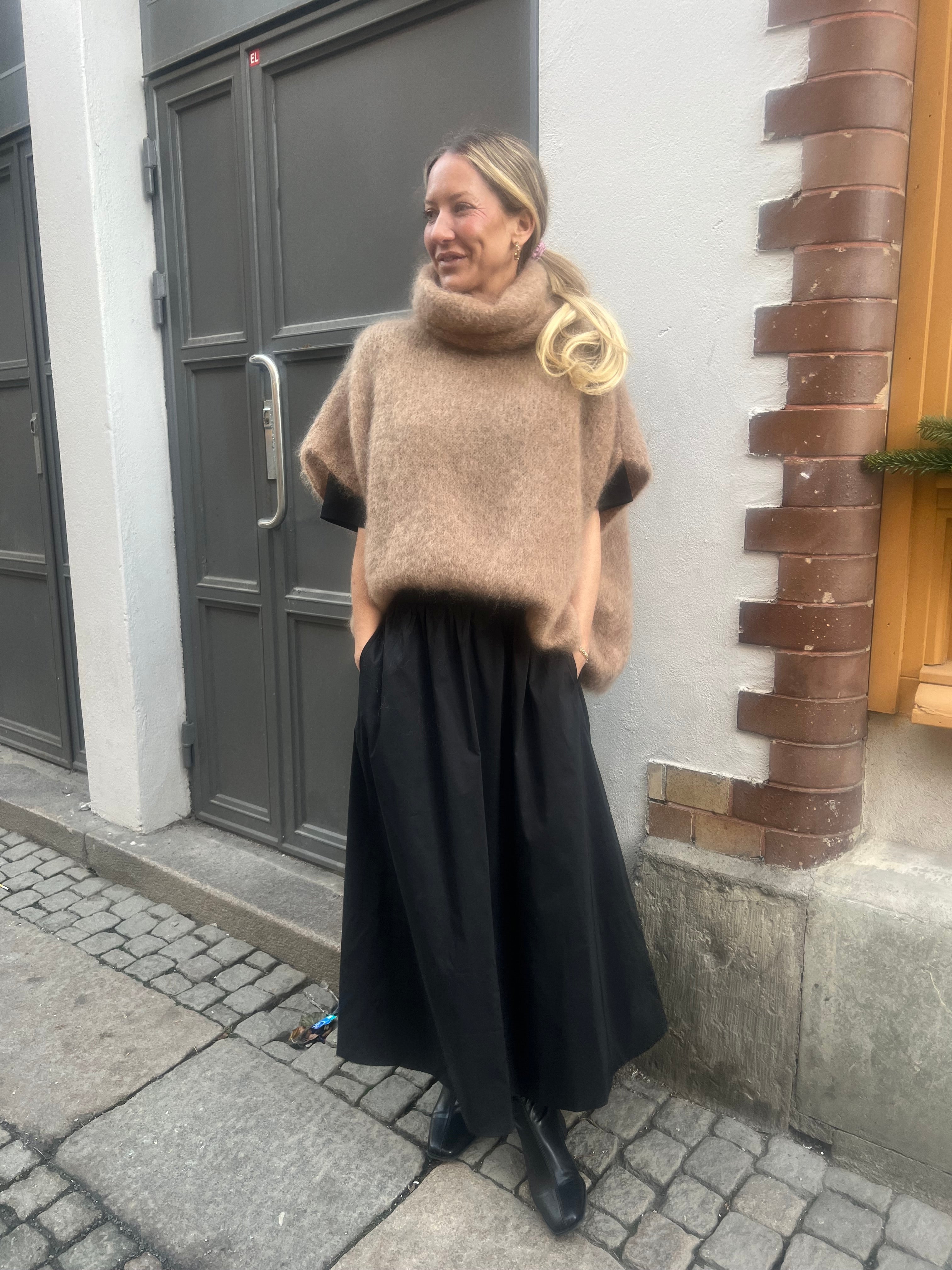 Yara Popeline-Rock schwarz