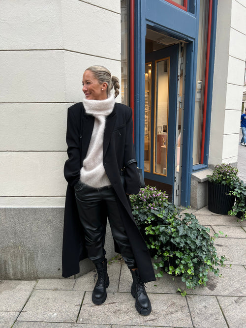 C Langer Mantel Schwarz