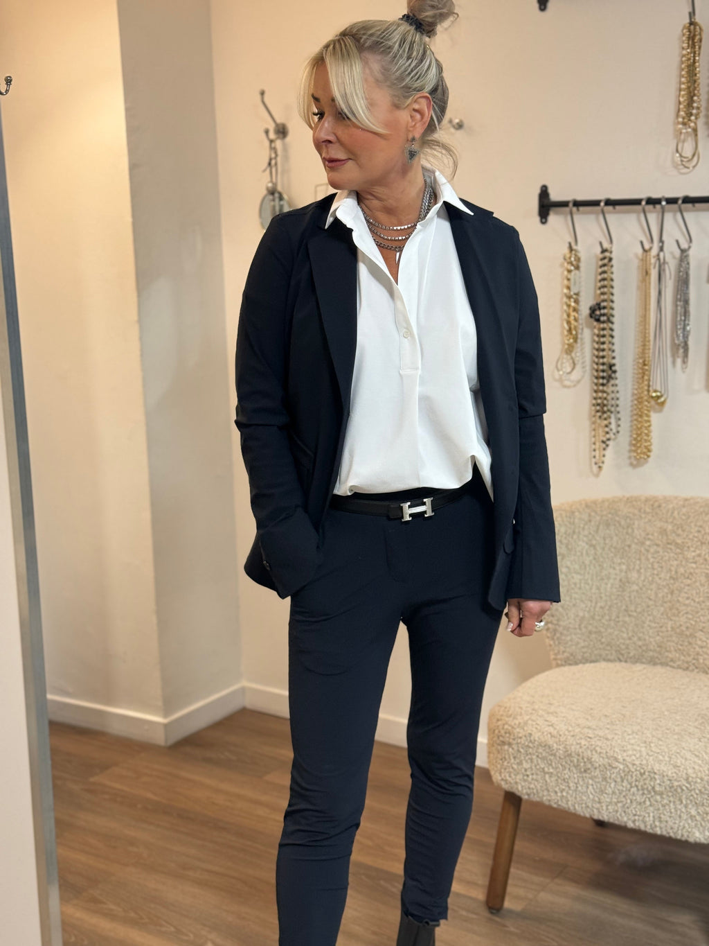 Penn & Ink Magda Weiß