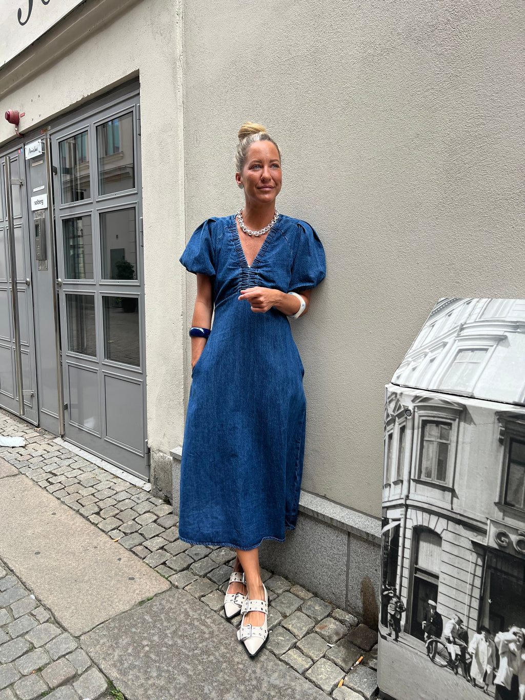 Neo Noir Kleid Illana Denim Blue