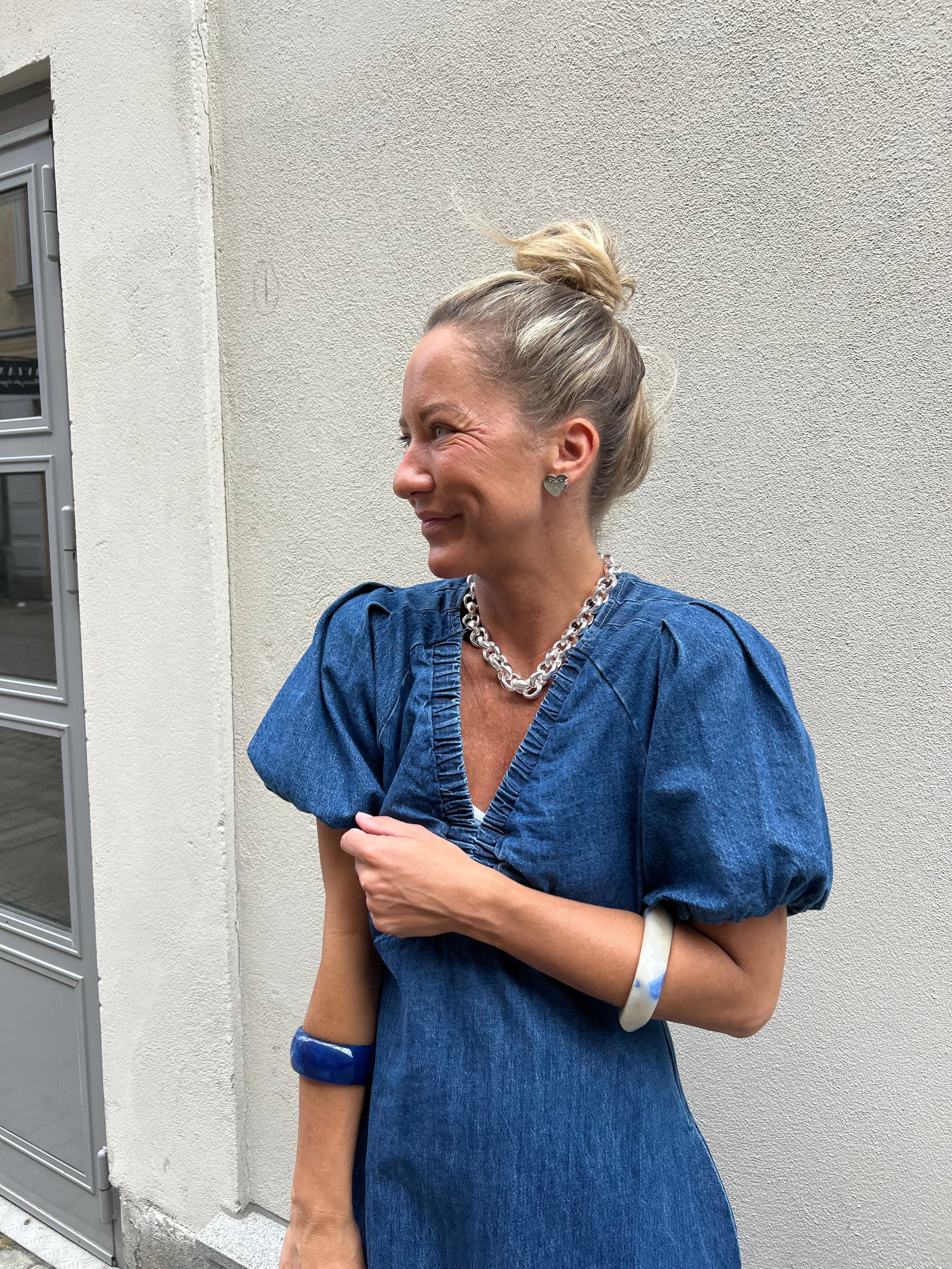 Neo Noir Kleid Illana Denim Blue