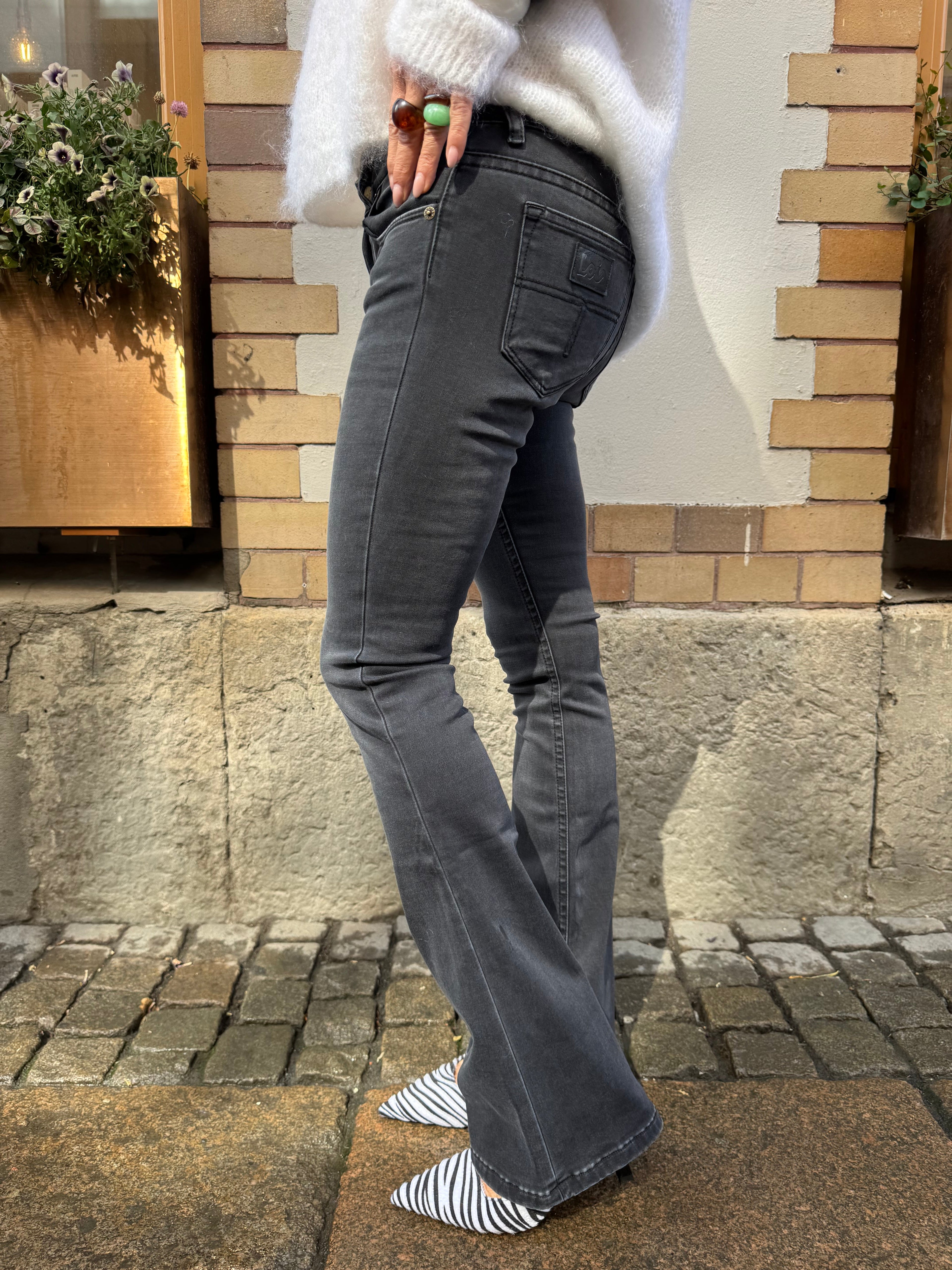 MELROSE Killian Schwarzer Stein